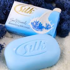 Silk Sea Minerals Moisturizing Milk Cream 120g – Deep Hydration & Nourishing Skin Care Cream